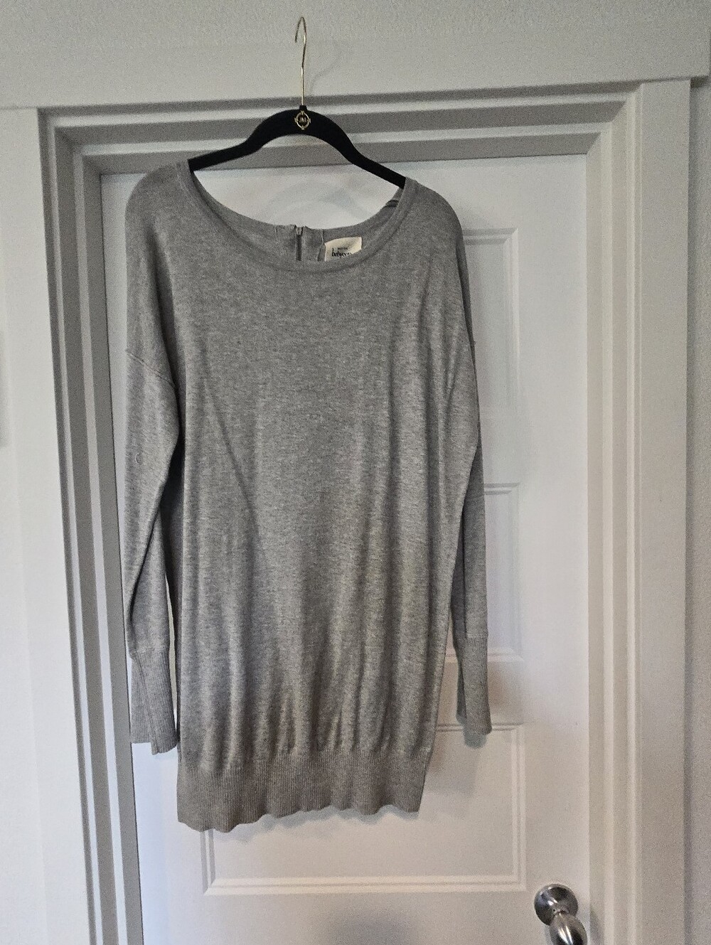 NWT! Women’s Long Lightweight Crewneck Sweater - Gray. Size L